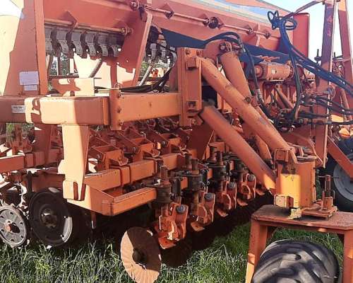 Sembradora F 440 de 27 a 17,5 con Kit Gruesa a 35
