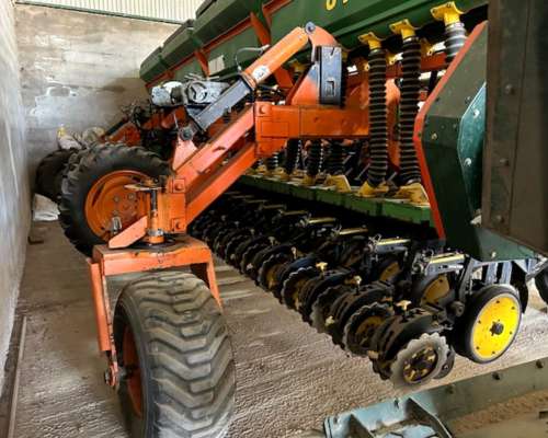 Sembradora Dumaire de 21 a 35 Mecanica