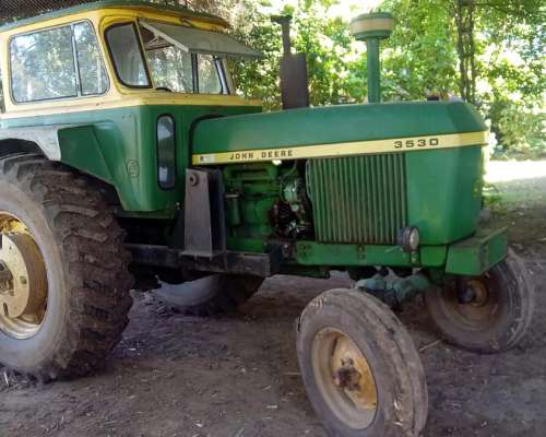 Tractor John Deere 3530
