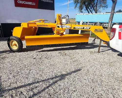 Niveladora de Arrastre Marca Corti Nueva