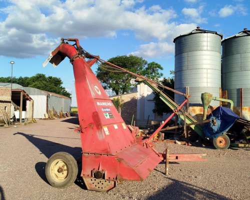 Picadora de Forraje Mainero u 150 B