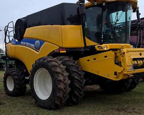 Cosechadora New Holland CR 7.90 800 Horas Igual a Nueva