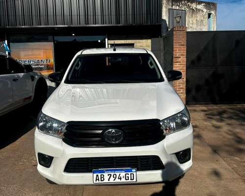 Toyota Hilux DX 4X4 Excelente