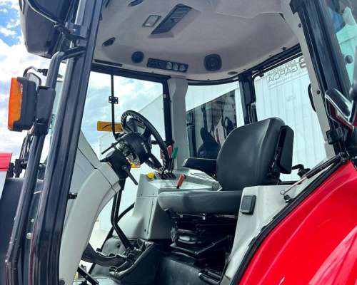 Tractor Massey Ferguson 7019