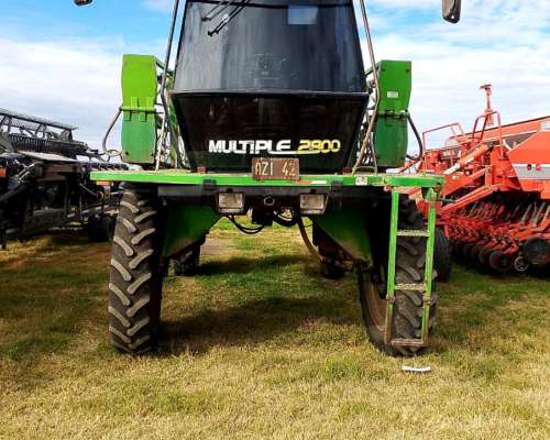 Pulverizadora Metalfor 2800 año 2006 25 Mts