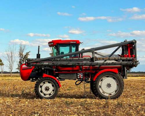 Pulverizadora Favot MAC 3028 Restaurada