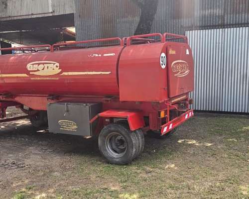 Acoplado Tanque Ultra 4250 Full Geotec