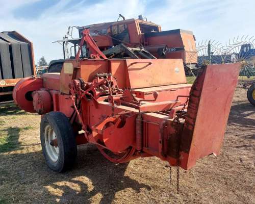 Enfardadora Mainero 5600. Atadura Alambre