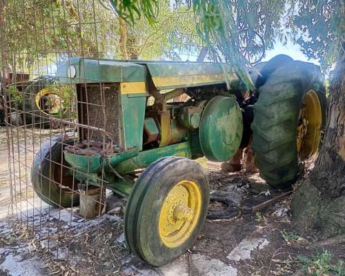 Tractor John Deere 730 para Repuestos