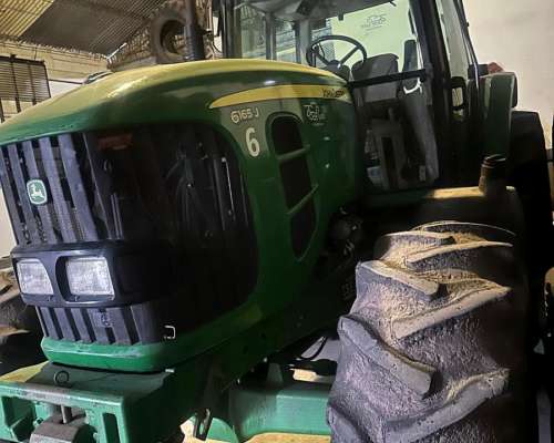 Tractor John Deere 6165j, 165 HP, 4wd, Dual, 2016