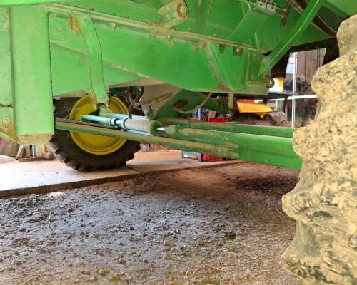 Cosechadora John Deere 1175 año 1997 Plataforma 19 Pies