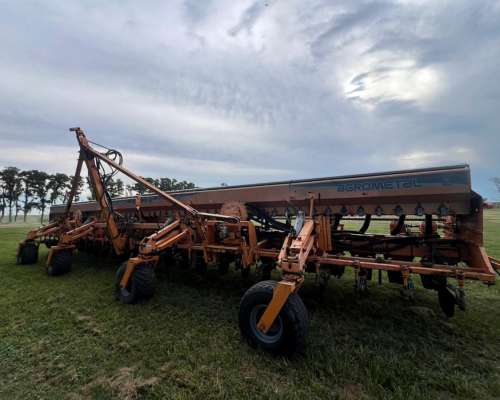 Agrometal TX Mega 26 a 52 Neumática