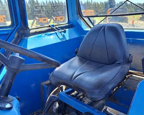 Tractor Agricola New Holland 4X4 año 2005