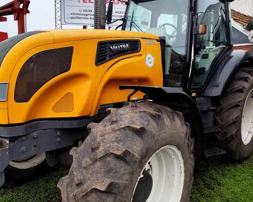 Tractor Valtra AR220 Mod. 2016