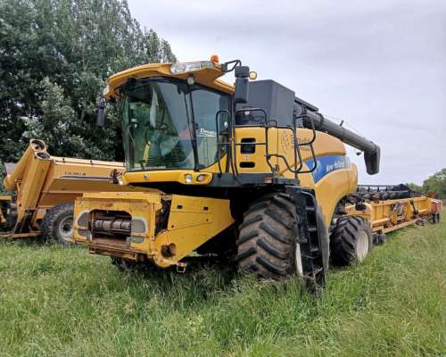 New Holland CR 9060 Impecable año 2013