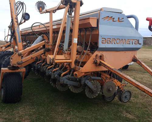 Sembradora Usada Agrometal MX 33 21cm