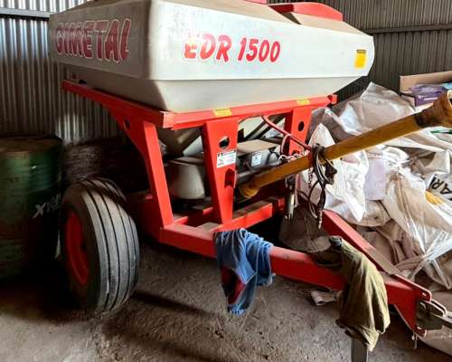 Fertilizadora EDR 1500 .