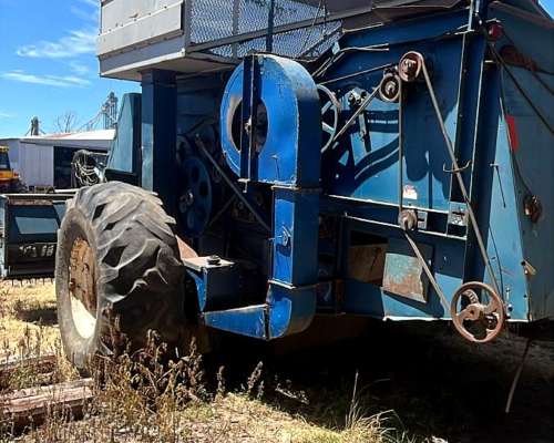 Cosechadora de Maní Amadas