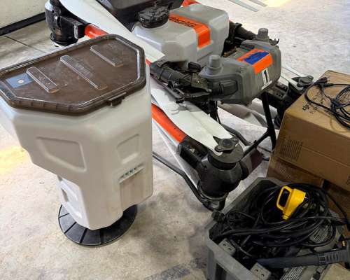 Kit de Dron DJI T50 para Pulverización y Esparcimiento