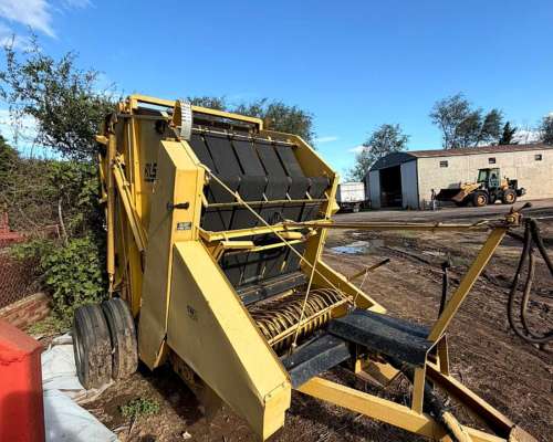 Enrolladora Rotoenfardadora Alser Funciando