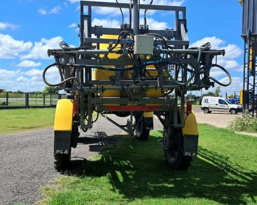 Pulverizadora Pla 3250 BT Usada año 2011