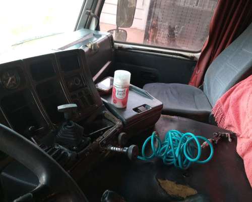 Scania 210 Modelo 95