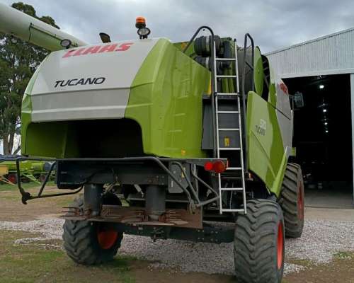 Claas Tucano Modelo 570 año 2012 -plataforma 35 Pies -8000 H