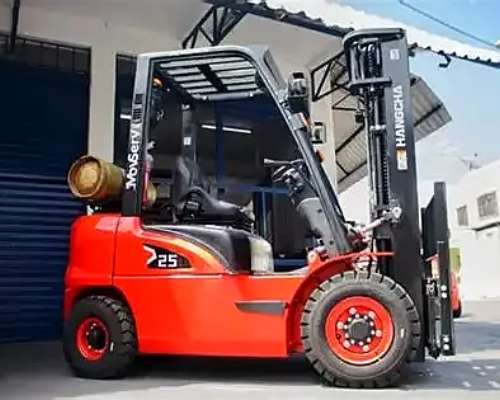 Autoelevador Hangcha Nafta GLP - Serie X 2.5 TN Trip Torre