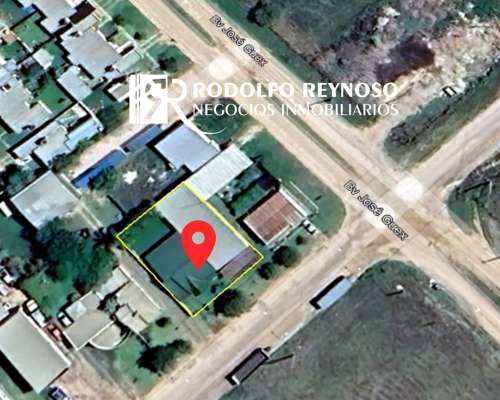Vivienda y Galpón en Villa Elisa