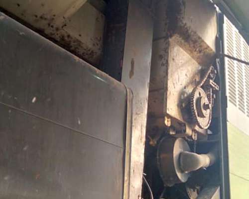 Claas Mega 370, Plat 30p