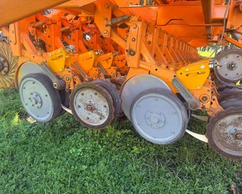 Sembradora Agrometal MXY 37/17.5