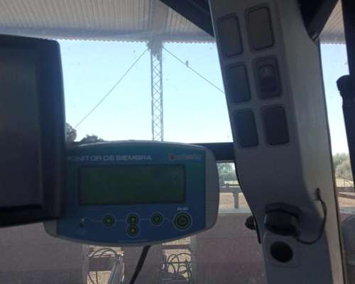 Sembradora Apache 6100 de 15 Líneas a 0.52 cm