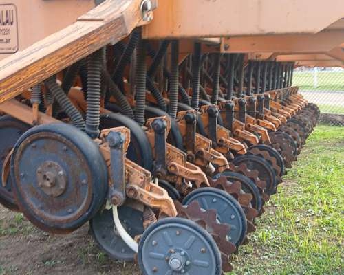 Sembradora MX33 a 21