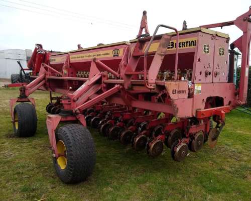 Sembradora Bertini Modelo 32000