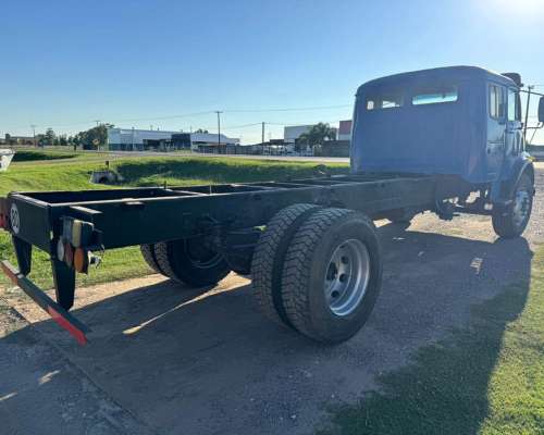 Mercedes Benz 1114 con Motor 1518