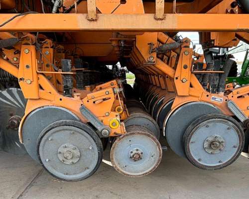 Agrometal MXY 37 a 17,5 , Monitor Plantium año 2013.