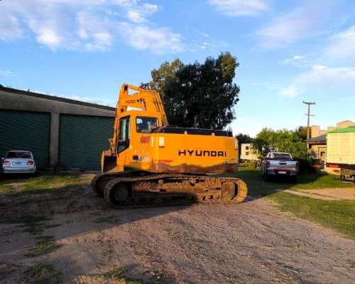 Excavadora Sobre Orugas Hyundai