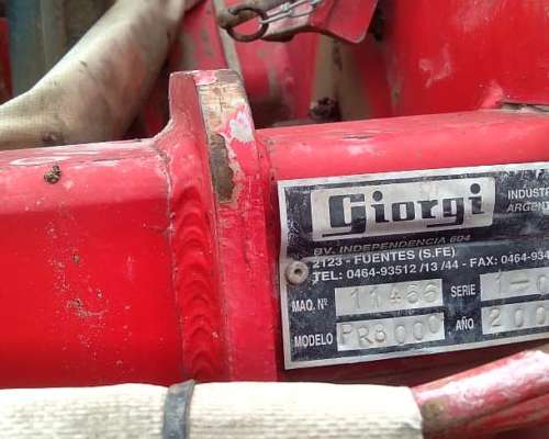 Sembradora Giorgi PR 8000 de 18 S a 52 cm Fert. en Linea