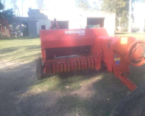 Enfardadadora Mainero Modelo 5700