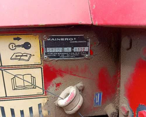 Rotoenfardadora Mainero 5820 en Buen Estado General