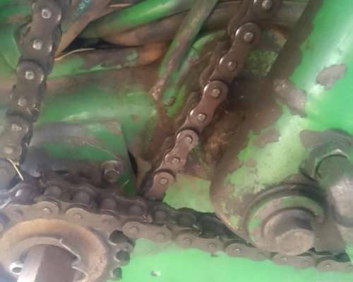 Rotoenfardadora John Deere 567