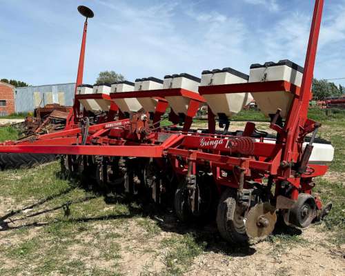 Sembradora Crucianelli Gringa III de 7 a 70