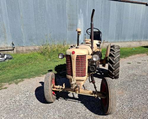 Vendo Tractor Zetor 25a año 1954.
