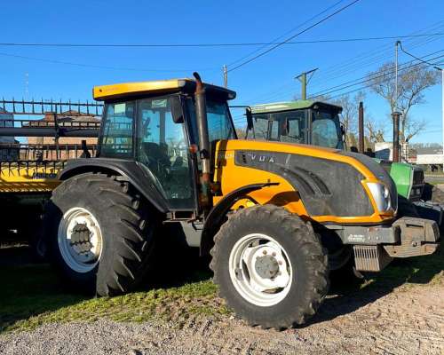 Tractor Valtra Bm125i, 125 HP, año 2017 muy Bueno