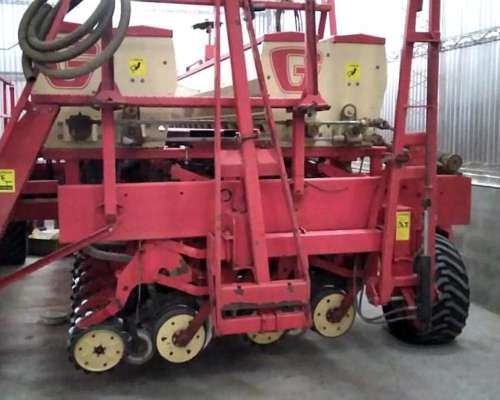 Sembradora Giorgi D10 de 28/19