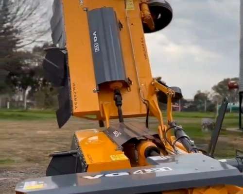 Desmalezadora Hileradora Cardanica Articulada VG420