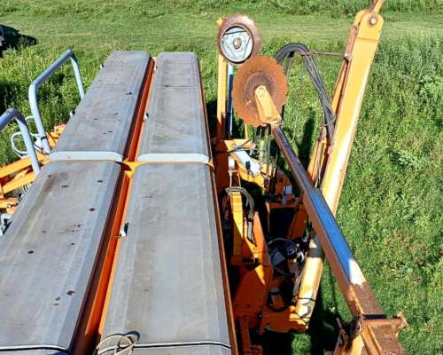 Sembradora Agrometal TX Mega 2012 - 24 a 35 Neumatica