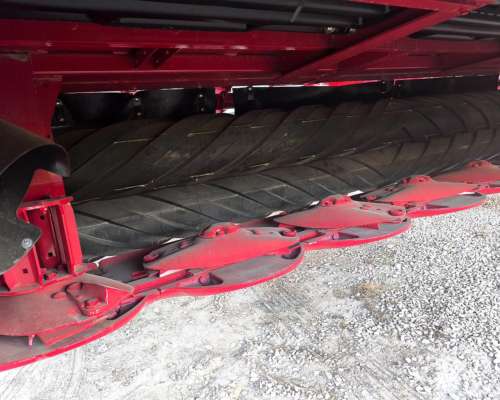 Segadora Case IH DC 135