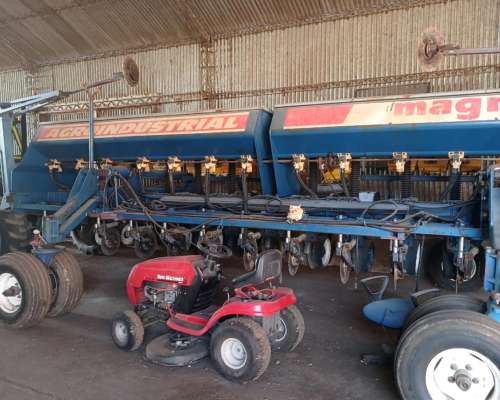 Agroindustrial Magna de 14 S a 52. año 2005.
