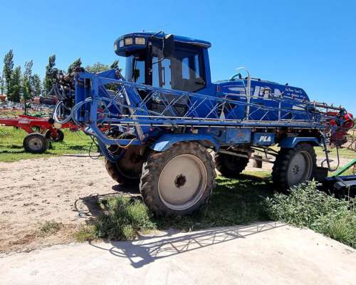 Pulverizadora Pla Modelo MAP2700 con 23 Metros Motor Deutz